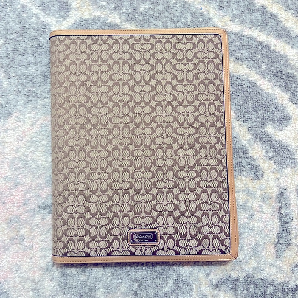 Coach Portfolio Folder
